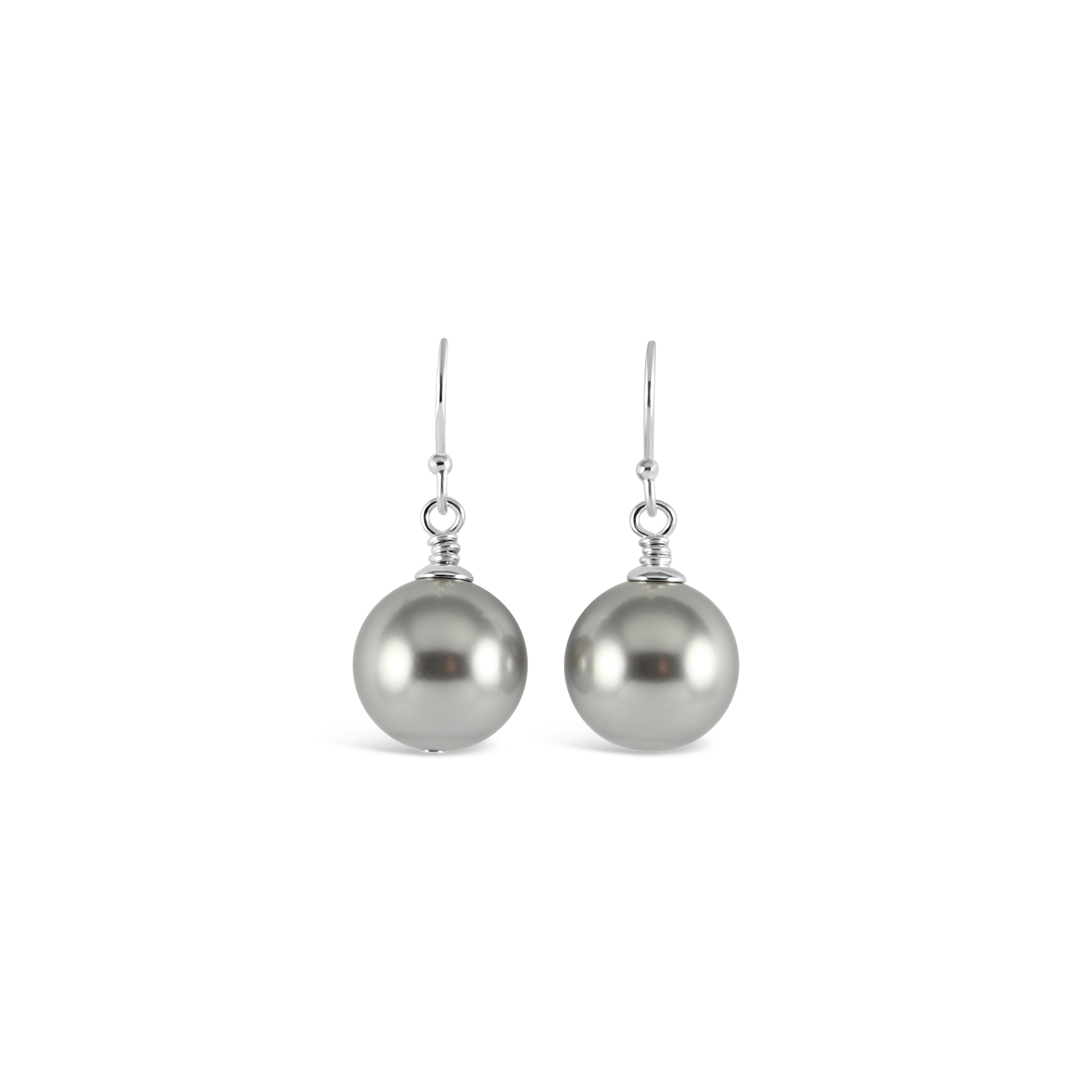 Vogue Sterling Silver Bud Drop Pearl Earrings (Silver)
